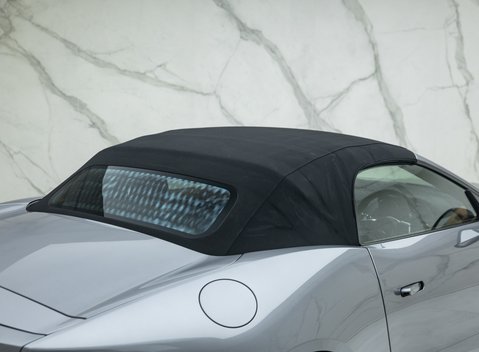 Jaguar F-Type SVR Convertible 52