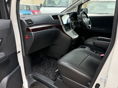 Toyota Alphard 2.4 240S + 7 Seats + Modellista Bodykit 20