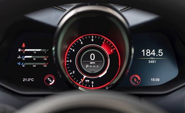 Aston Martin DBS Superleggera 17