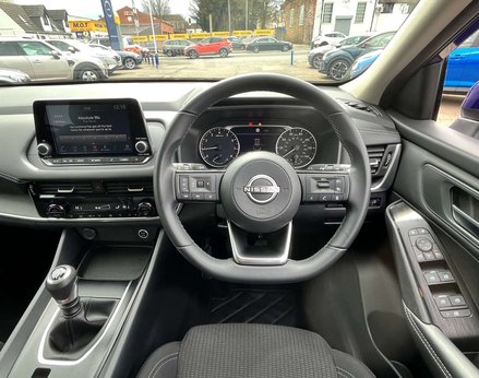 Nissan Qashqai 1.3 Qashqai Acenta Premium DiG-T MHEV 5dr 19