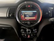 Mini Hatch 1.5 Cooper Classic Hatchback 5dr Petrol Steptronic Euro 6 (s/s) (136 ps) Ai 17