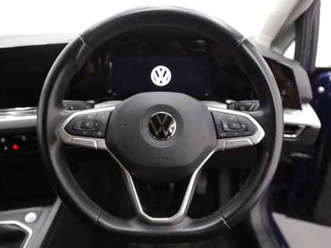 Volkswagen Golf 1.5 TSI Life Euro 6 (s/s) 5dr 10