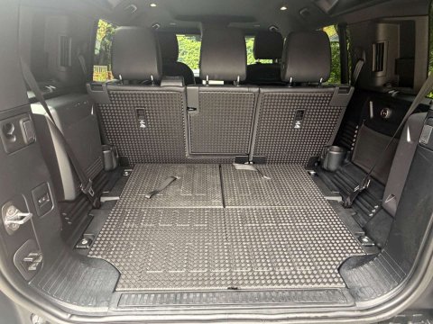 Land Rover Defender 3.0 Defender X-Dynamic S D MHEV Auto 4WD 5dr 23
