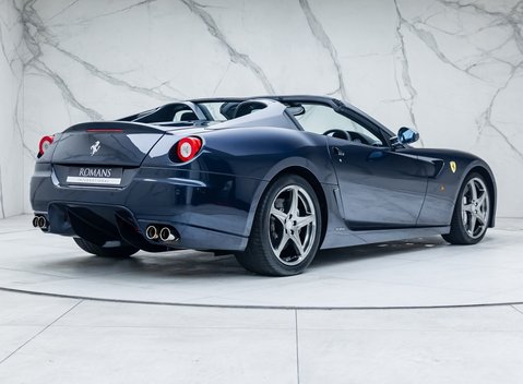 Ferrari 599 SA Aperta 3