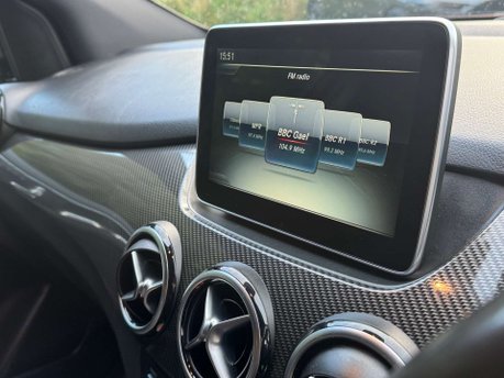 Mercedes-Benz B Class 2.1 B 200 AMG Line Premium+ D Auto 5dr 40