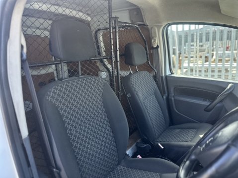 Renault Kangoo ML19 DCI Van air con, sat nav, parking sensors 12