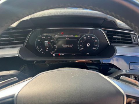 Audi E-Tron QUATTRO S LINE 14