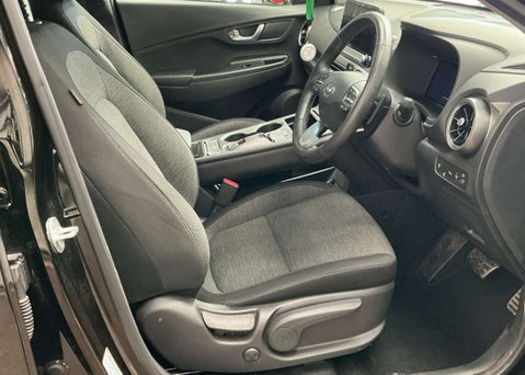 Hyundai KONA 64kWh Premium SUV 5dr Electric Auto (10.5kW Charger) (204 ps) 11