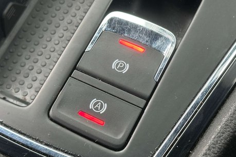 SEAT Leon 1.5 TSI EVO FR Black Edition Hatchback 5dr Petrol Manual Euro 6 (s/s) (130  30
