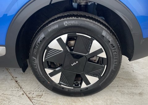 Kia Sportage 1.6 T-GDi HEV Pure 15