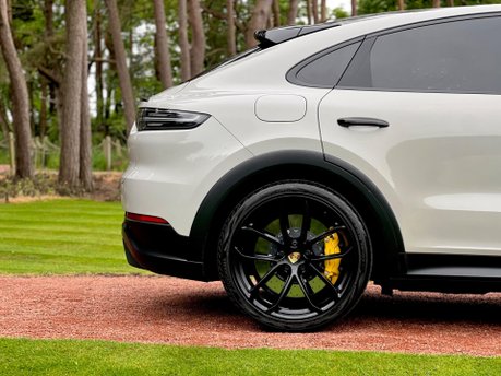 Porsche Cayenne 4.0T V8 Turbo TiptronicS 4WD Euro 6 (s/s) 5dr 61