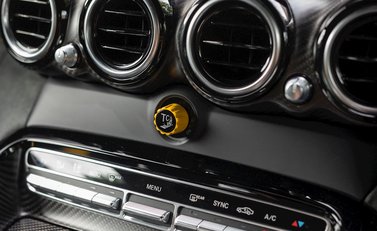 Mercedes-Benz AMG GT R GT R 17