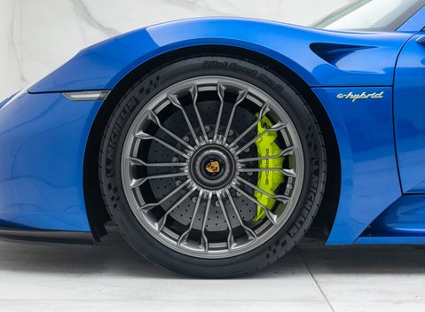 Porsche 918 Spyder 38