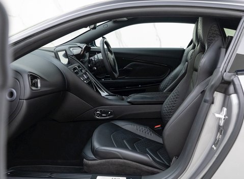 Aston Martin DBS Superleggera 13