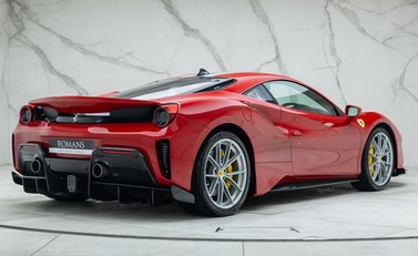Ferrari 488 Pista 4