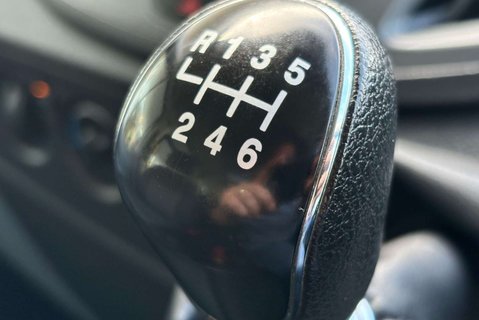 Ford Transit 460 L4 H3 17 Str Minibus with Air Con - Direct from MOD 31