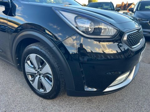 Kia Niro 1.6h GDi 2 DCT Euro 6 (s/s) 5dr 11