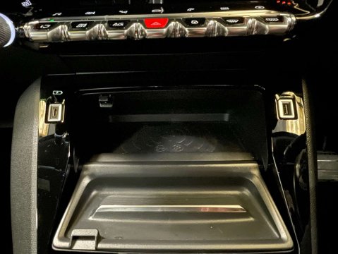 Peugeot 208 208 GT Ev 5dr 21