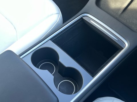 Tesla Model 3 LONG RANGE AWD 22