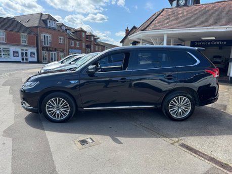 Mitsubishi Outlander 2.4h TwinMotor 13.8kWh 4h CVT 4WD Euro 6 (s/s) 5dr 5