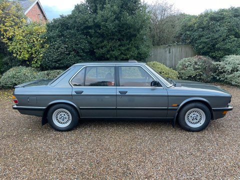 BMW 5 Series E28 518i Saloon 18