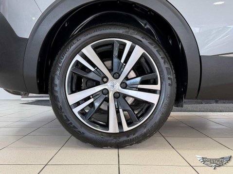 Peugeot 5008 1.2 PureTech Allure EAT Euro 6 (s/s) 5dr 75