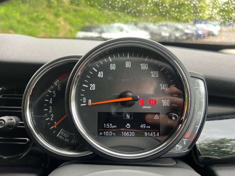 Mini Hatch 1.5 Cooper Classic 5dr 24