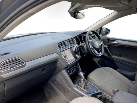 Volkswagen Tiguan 1.5 TSI Life SUV 5dr Petrol DSG Euro 6 (s/s) (150 ps) 15