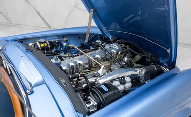 Mercedes-Benz 280 SL W113 Pagoda 48