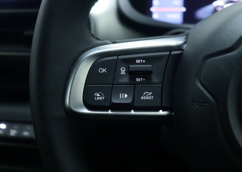 Jeep Avenger 54kWh Summit SUV 5dr Electric Auto (156 ps) 35