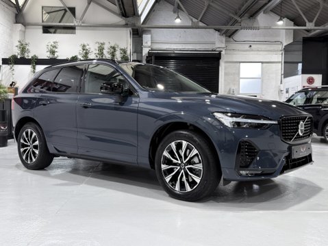 Volvo XC60 B4 PLUS MHEV 8