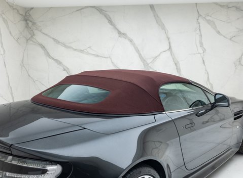 Aston Martin V12 Vantage ROADSTER 53