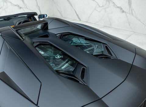 Lamborghini Aventador S LP 740-4 ROADSTER 34