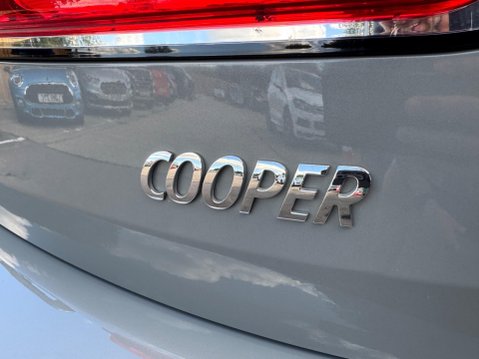 Mini Clubman COOPER BLACK 30