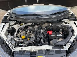 Nissan Qashqai 1.3 Qashqai N-Connecta DiG-T 5dr 7