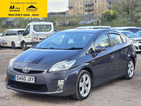 Toyota Prius 1.8 VVT-h T Spirit Hatchback 5dr Petrol Hybrid CVT Euro 5 (s/s) (136 ps) 3