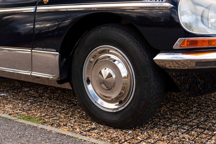 Citroen DS 21 Berline Chapron 'Majesty' 12