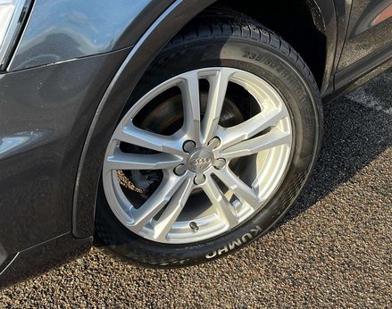 Audi Q3 2.0 Q3 S Line Edition TDI Quattro 4WD 5dr 3