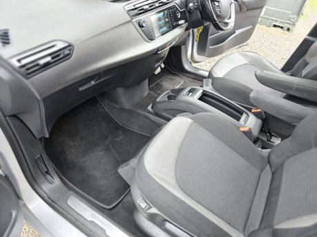 Citroen Grand C4 Picasso 1.6 e-HDi Exclusive+ MPV 5dr Diesel ETG6 Euro 5 (s/s) (115 ps) 39