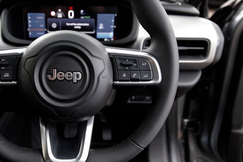Jeep Avenger SUMMIT 20