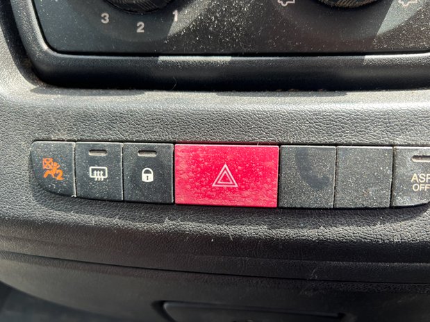 Peugeot Boxer Tipper LWB L3 7 Seater Bluetooth Tow Bar EURO 6 NO VAT 32