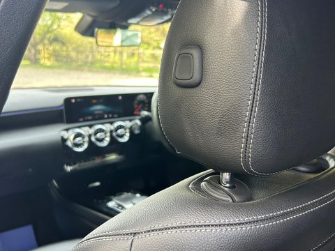 Mercedes-Benz A Class 1.5 A180d Sport (Premium) 7G-DCT Euro 6 (s/s) 5dr 43