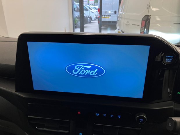 Ford Transit Custom Transit Custom 2.0 EcoBlue 136ps H1 Van Limited Auto 8