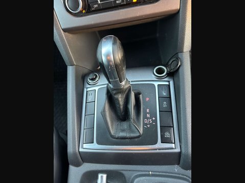 Volkswagen Amarok 2.0 Amarok Atacama TDI 4Motion Auto 4WD 10