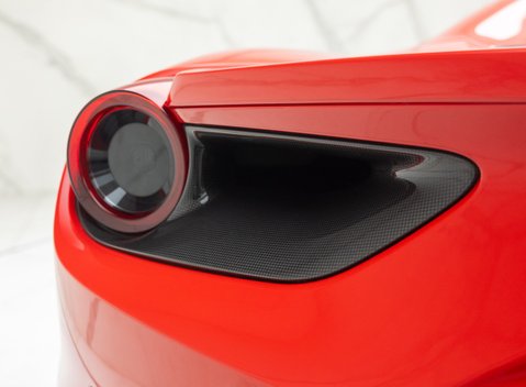 Ferrari 488 SPIDER 51