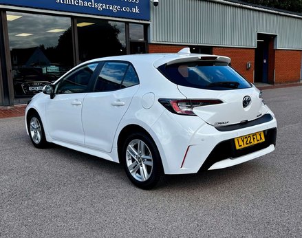 Toyota Corolla 1.8 Corolla Icon HEV CVT 5dr 9