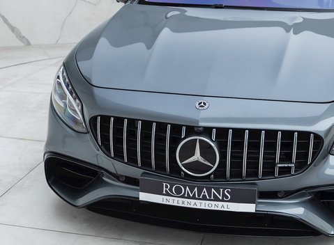 Mercedes-Benz S63 AMG Coupe 23