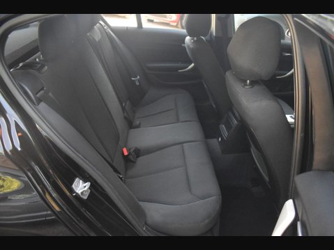 BMW 1 Series 1.5 118i SE Hatchback 5dr Petrol Manual Euro 6 (s/s) (136 ps) 8