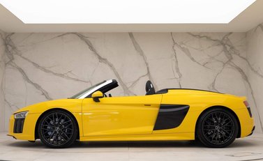 Audi R8 V10 Spyder 4