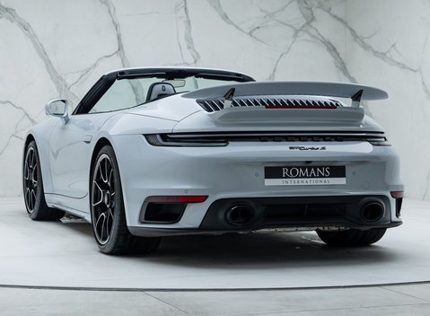 Porsche 911 Turbo S Cabriolet (992) 13